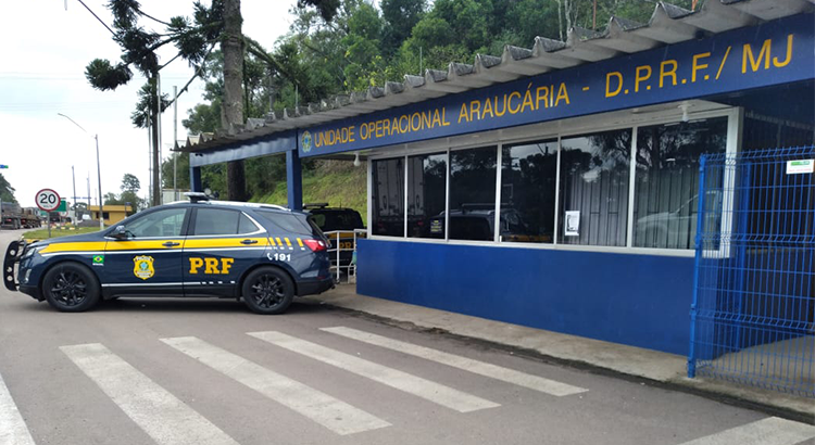 No primeiro dia de reabertura da Uop Araucária, PRF recupera veículo furtado