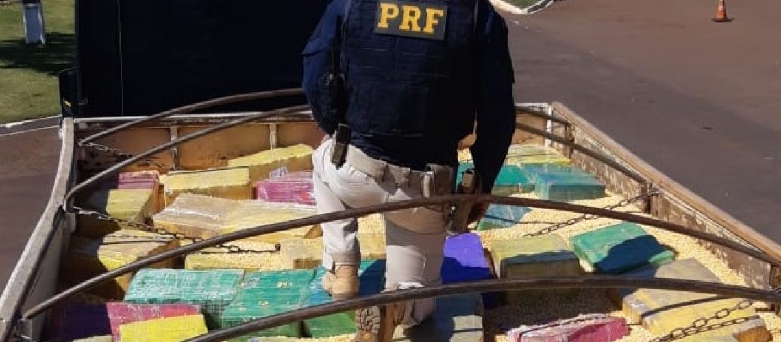 PRF bate novo recorde em apreensão de drogas no Paraná